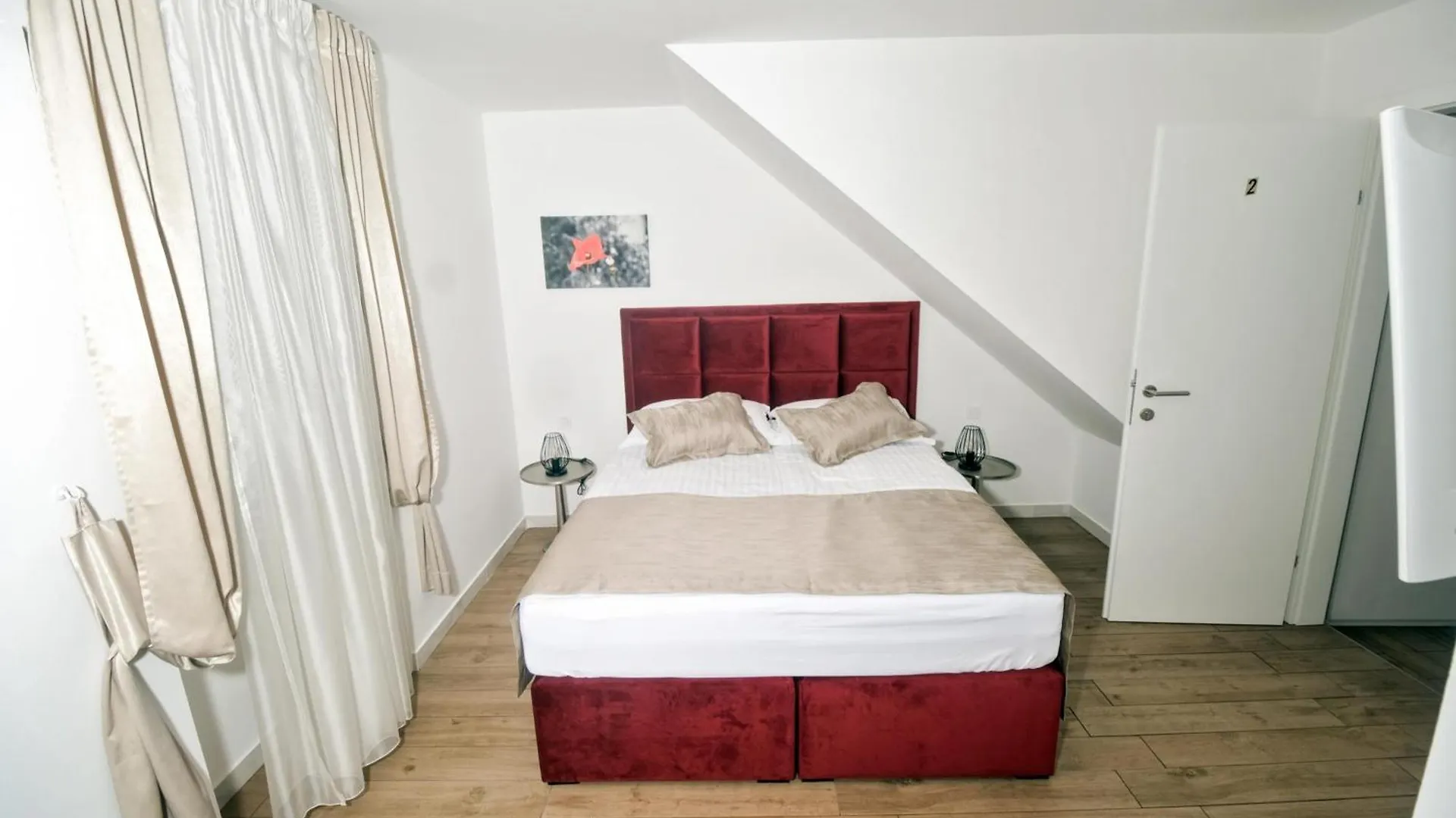 Apartment Bepa Guest House Split
