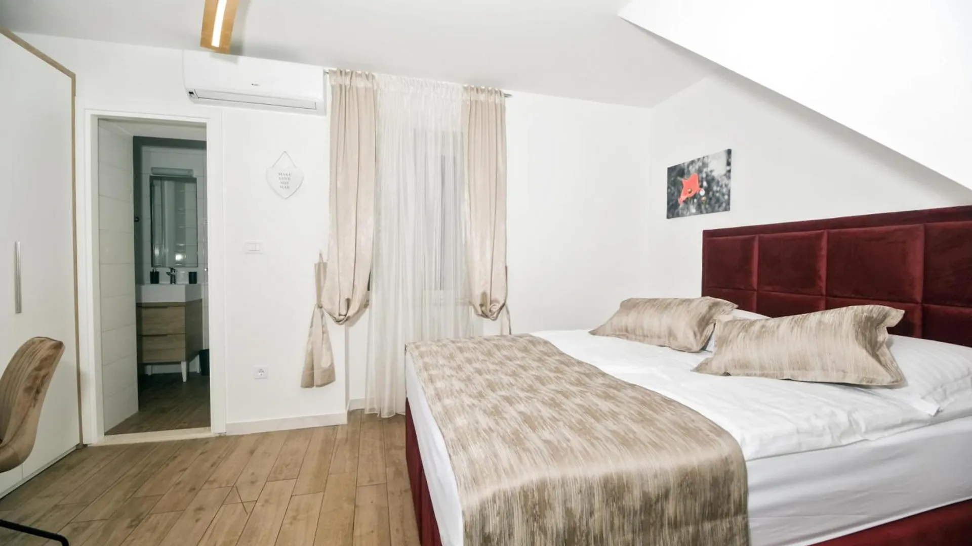 Bepa Guest House Split