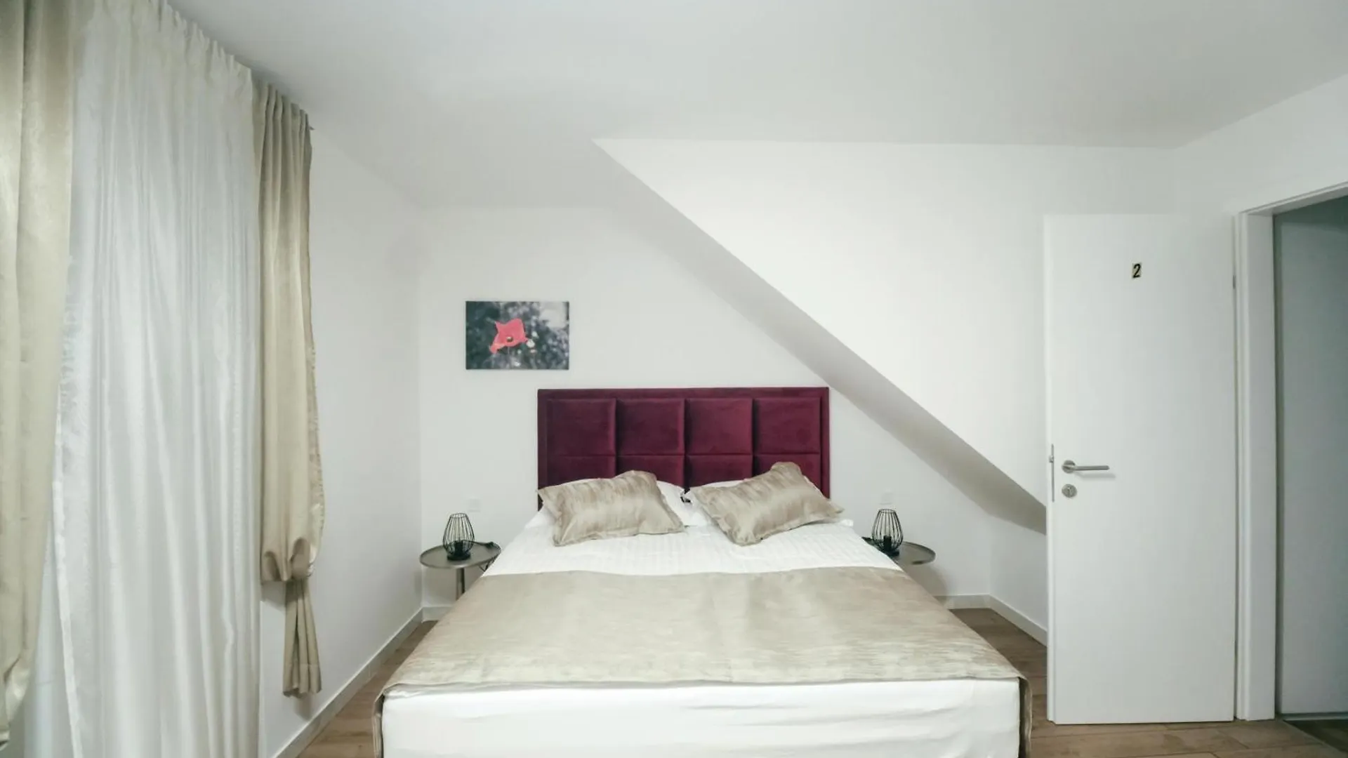 Bepa Guest House Split 0*,
